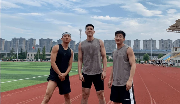 如何利用智能裁判数据提升篮球训练效果_0